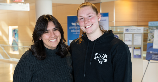 Medical students Martina Ugarte and Elizabeth Stefancic