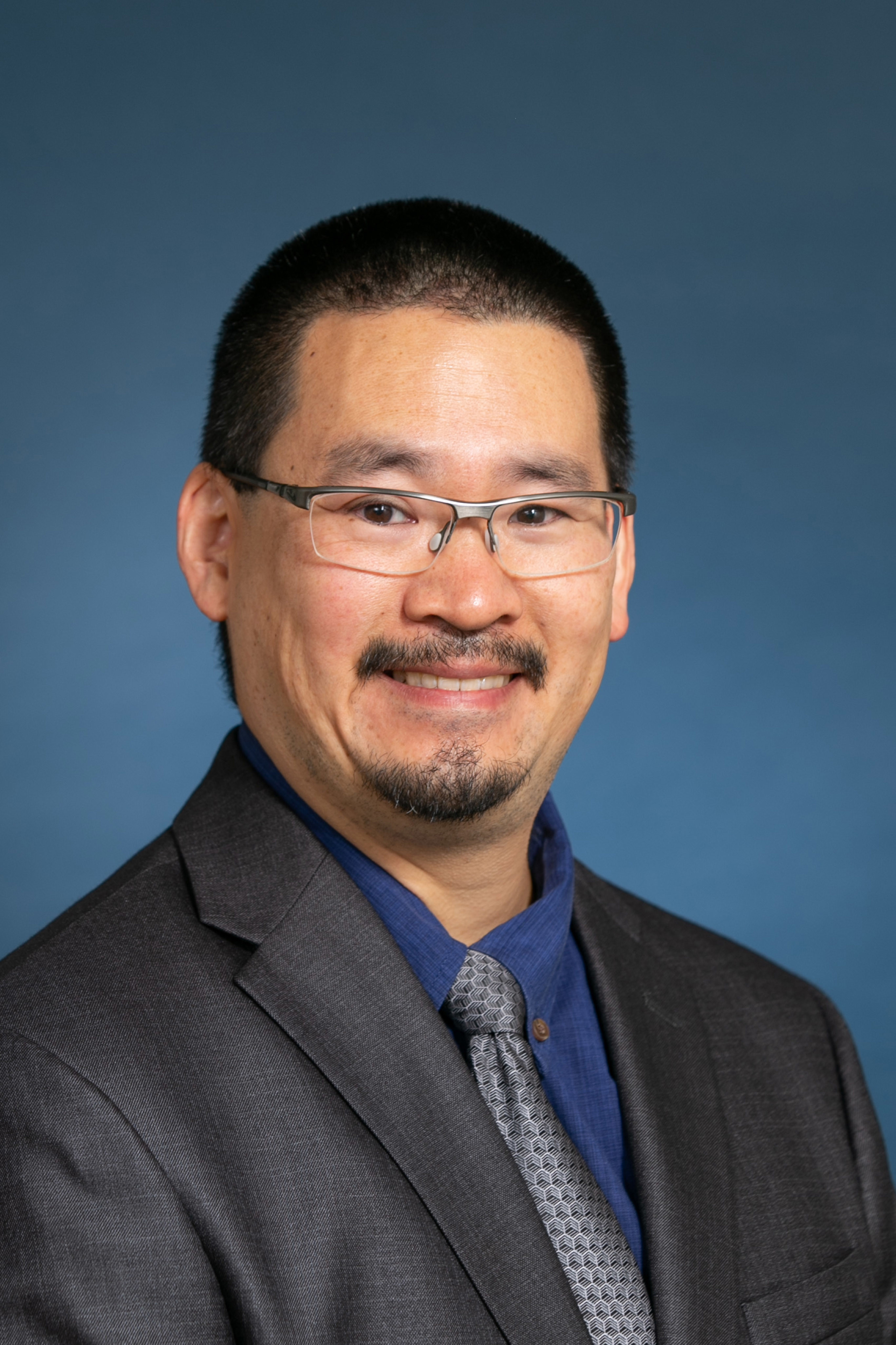 Darren J Lee