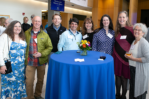 Alumni enjoy connecting at the evening cocktail reception. 