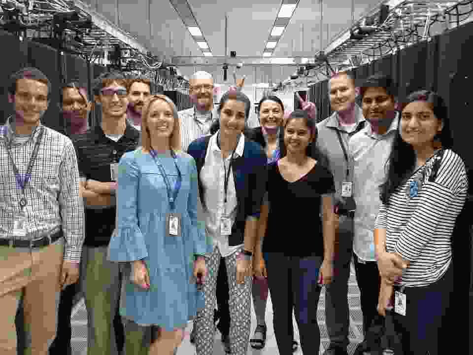 Data Center Tour 2018 Intern Group photo