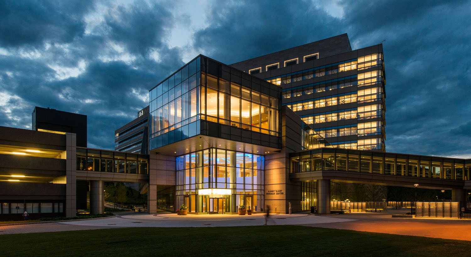 Chief-resident-clinic-2019.jpg