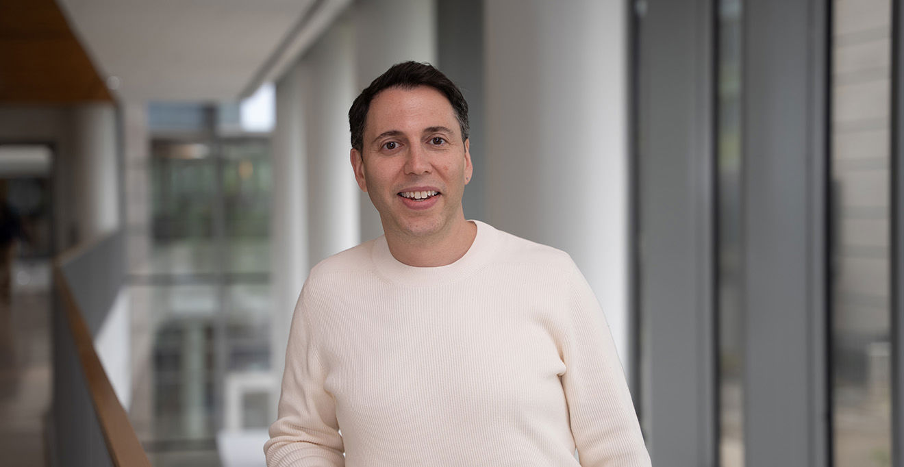 Eviatar Yemini receives research innovation award for second straight year