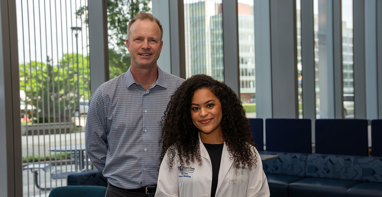 Med student Regina Taylor named inaugural Huppert Community Health Scholar in Family Medicine