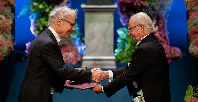 Victor Ambros receives Nobel Prize for discovery of microRNA’s role as conductor of ‘cellular orchestra’